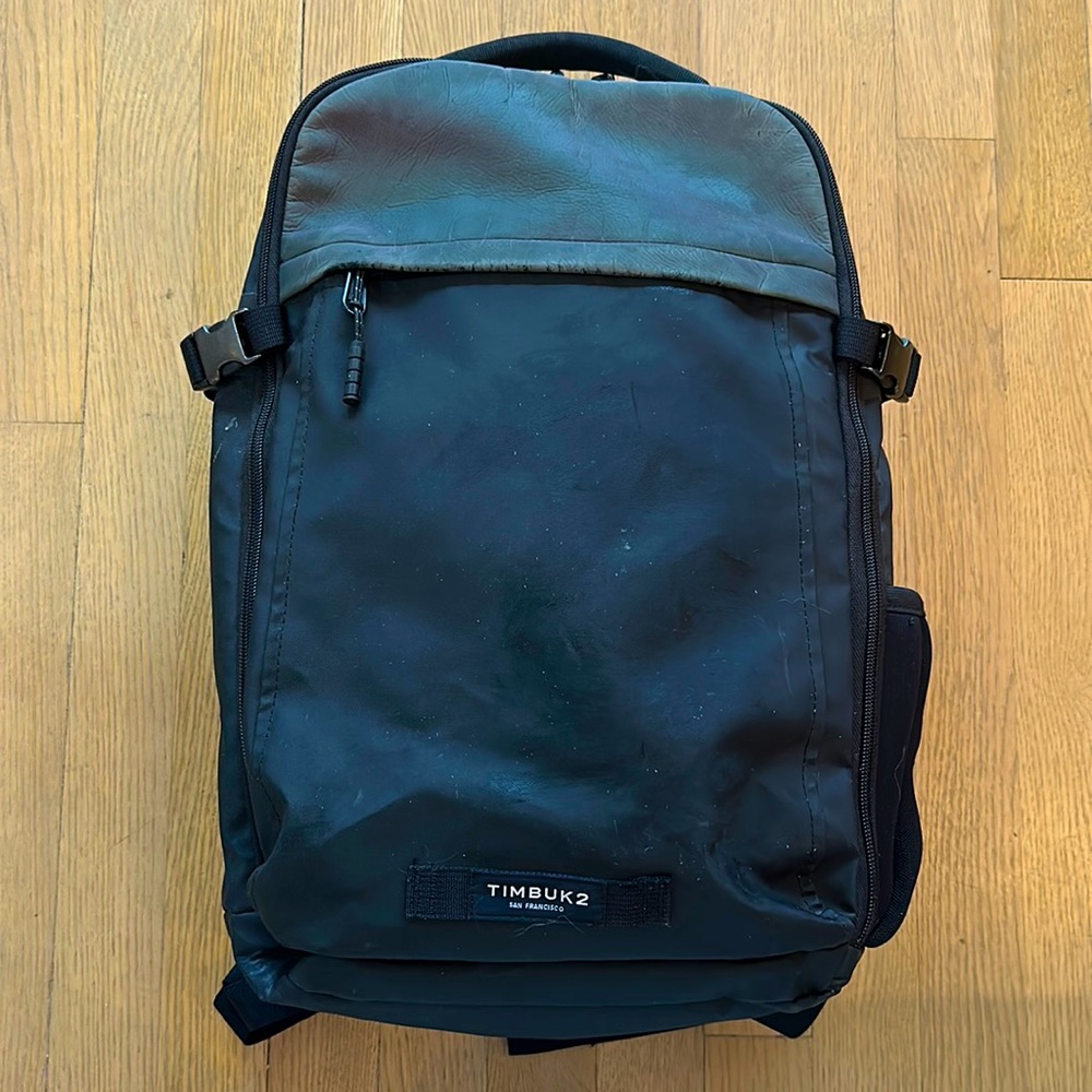 Timbuk2 Division Laptop Backpack gunmetal top front panel Rare